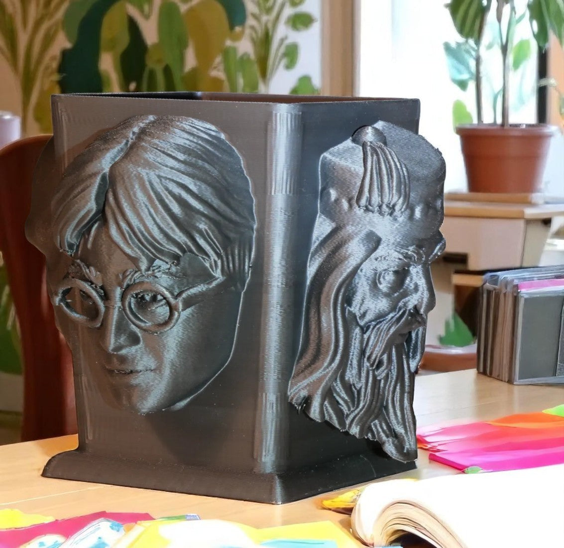 Harry Potter & Dumbledore Pencil Holder – 3D Printed Fan Art Desk Organizer | Wizard Decor