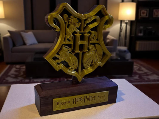 Βραβείο “Biggest Harry Potter Nerd” – 3D Printed Fan Art Διακοσμητικό Με Έμβλημα Χόγκουαρτς