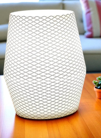 Minimal Επιτραπέζιο Φωτιστικό  – Nordic Σχεδιασμός (203x203x250mm)