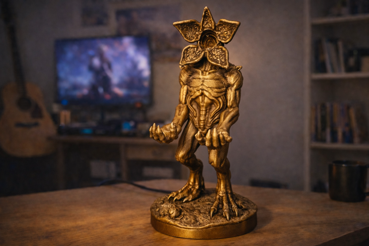 Demogorgon-Inspired Controller Stand – Monster Console Holder | Horror Gaming Setup Decor