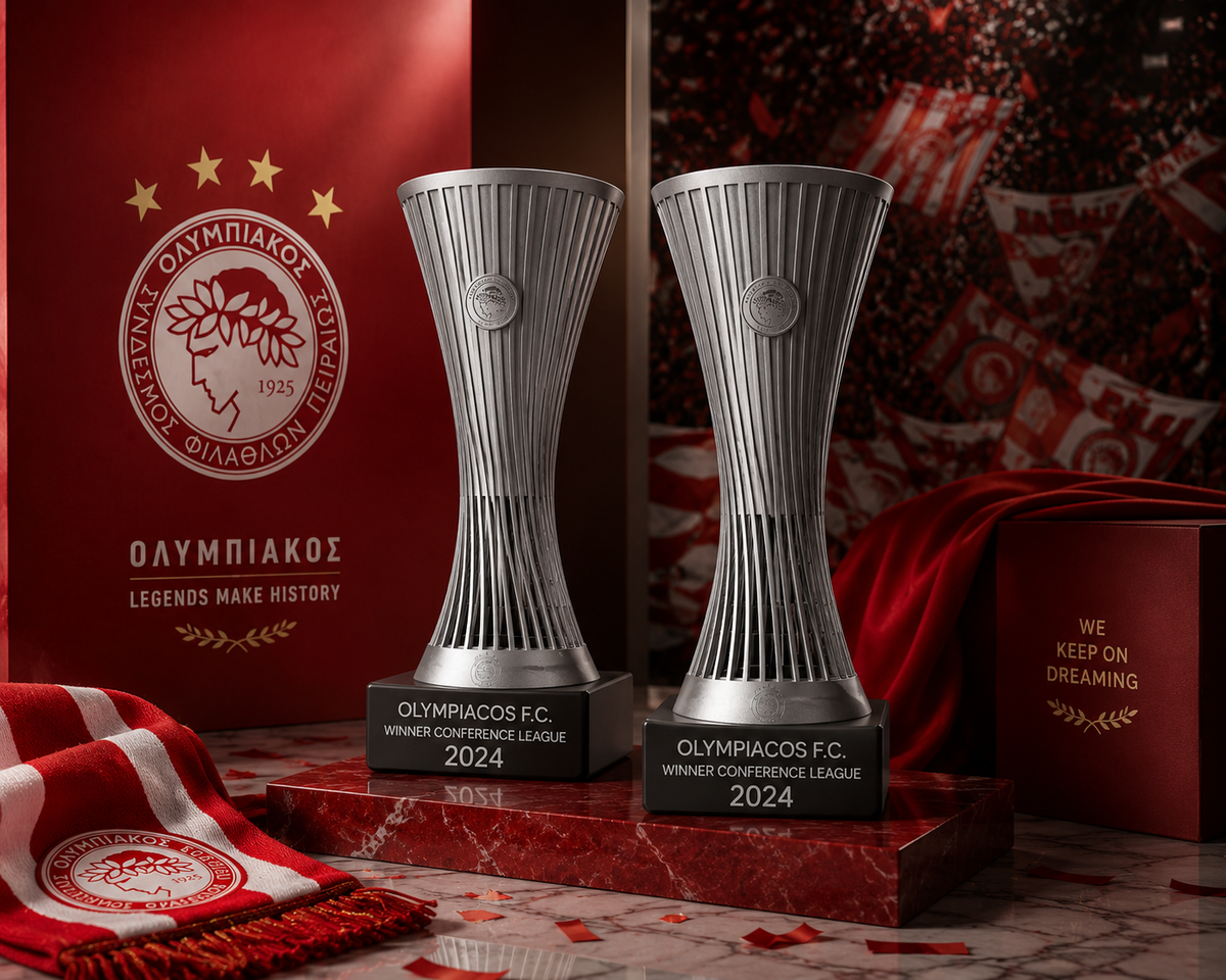 Συλλεκτικό Κύπελλο UEFA Conference League Ολυμπιακού 2024