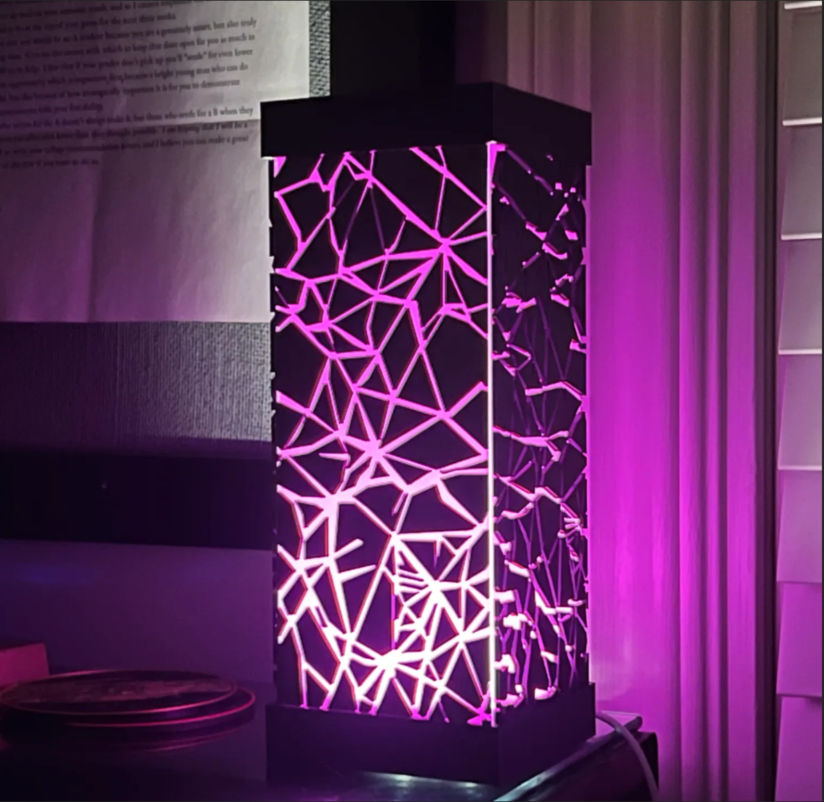 Modern Geometric Lamp - Geometric Lines