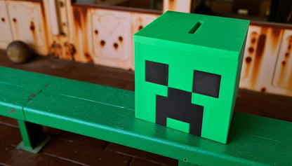 Minecraft Creeper Coin Bank – Save with a Bang