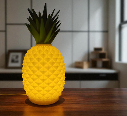 “Tropic Glow” Pineapple Lamp – A Touch of Summer All Year Long