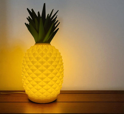 “Tropic Glow” Pineapple Lamp – A Touch of Summer All Year Long